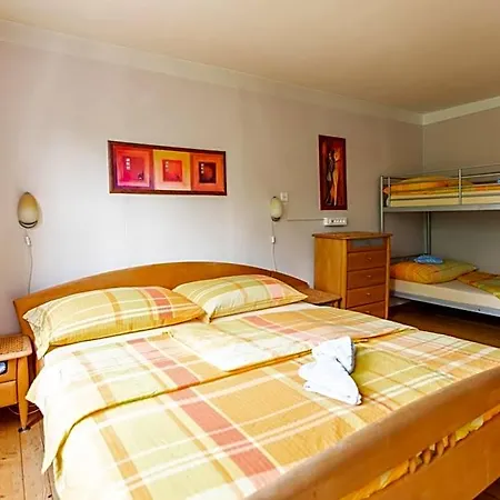 Happy Hostel