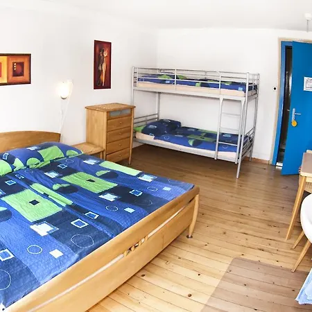 Hostel Happy