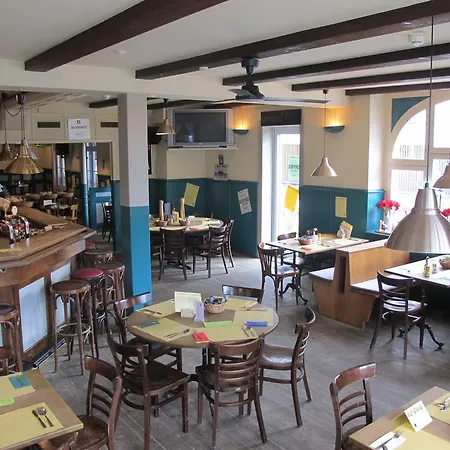 快乐驿站旅馆 旅馆 *