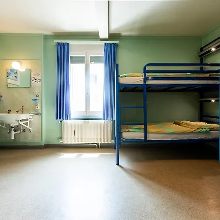 Happy Hostel